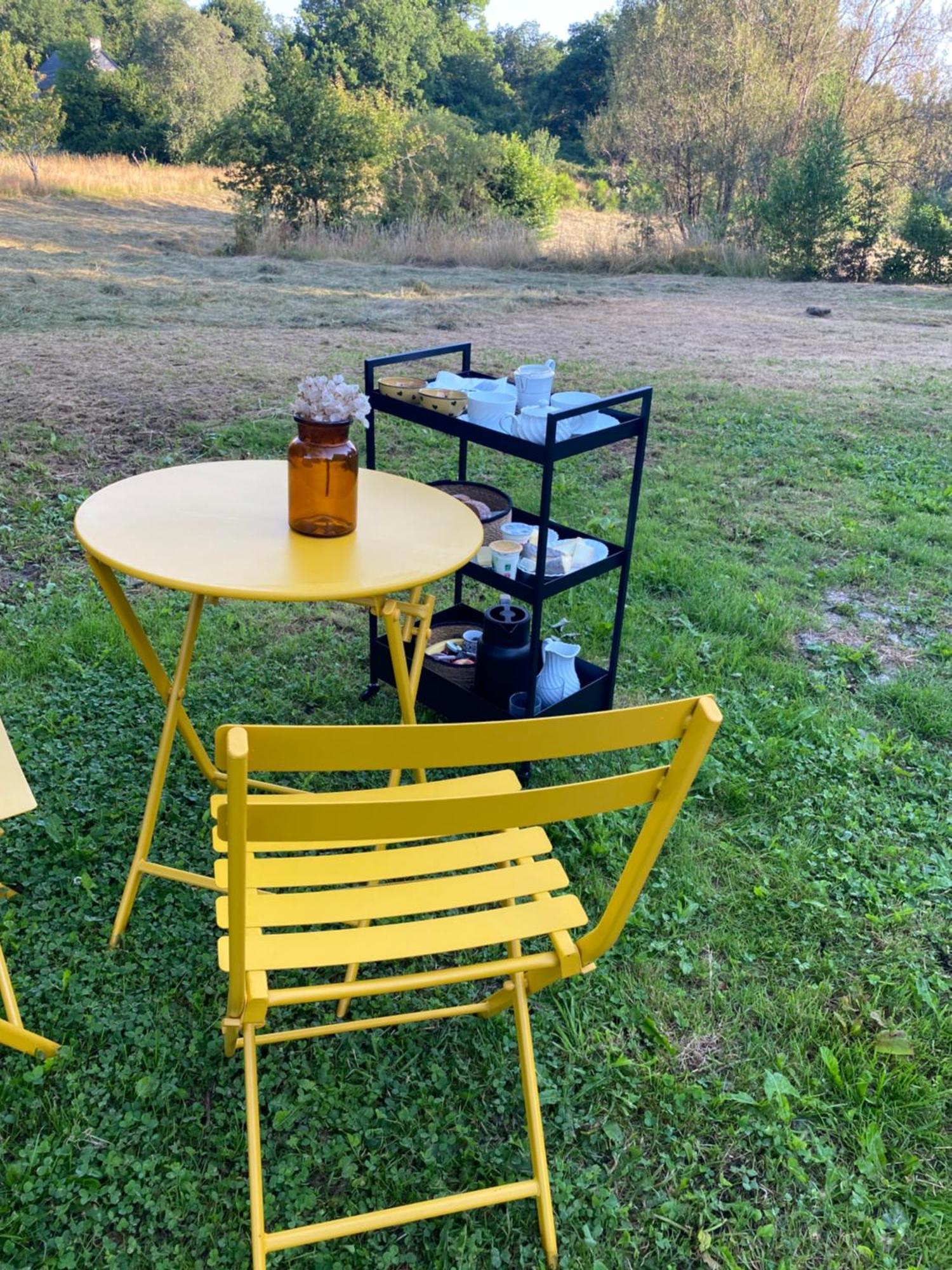 Une Pause En Correze Sarroux Екстер'єр фото